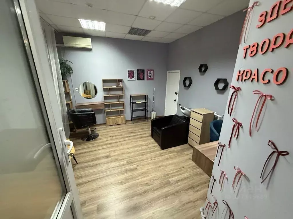 Офис в Брянская область, Брянск ул. Калинина, 10 (17 м) - Фото 2