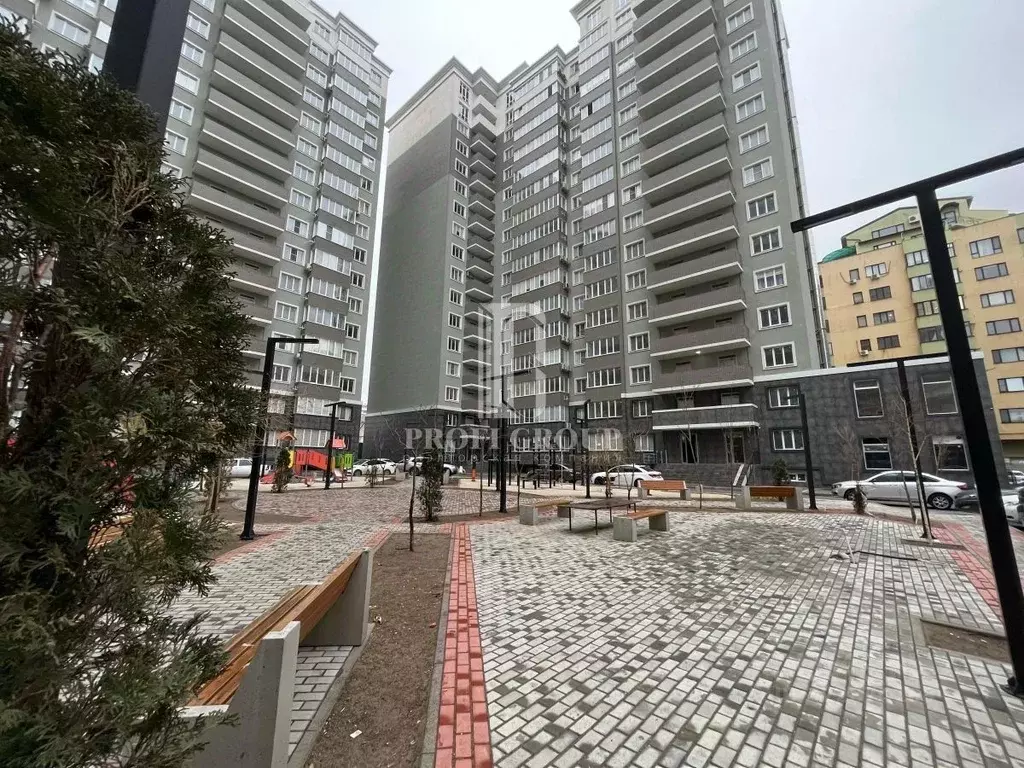 3-к кв. Дагестан, Махачкала ул. Вузовское Озеро (94.0 м) - Фото 1