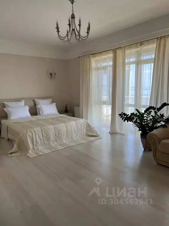 Дом в Ростовская область, Таганрог ул. Адмирала Крюйса, 30 (200 м) - Фото 1