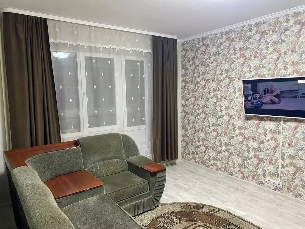 2-к кв. Коми, Усинск Воркутинская ул., 5 (47.0 м) - Фото 0