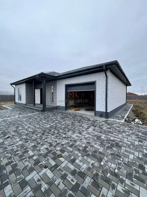 Дом в Хакасия, Усть-Абаканский район, с. Калинино Зеленая ул., 65 (154 ... - Фото 1