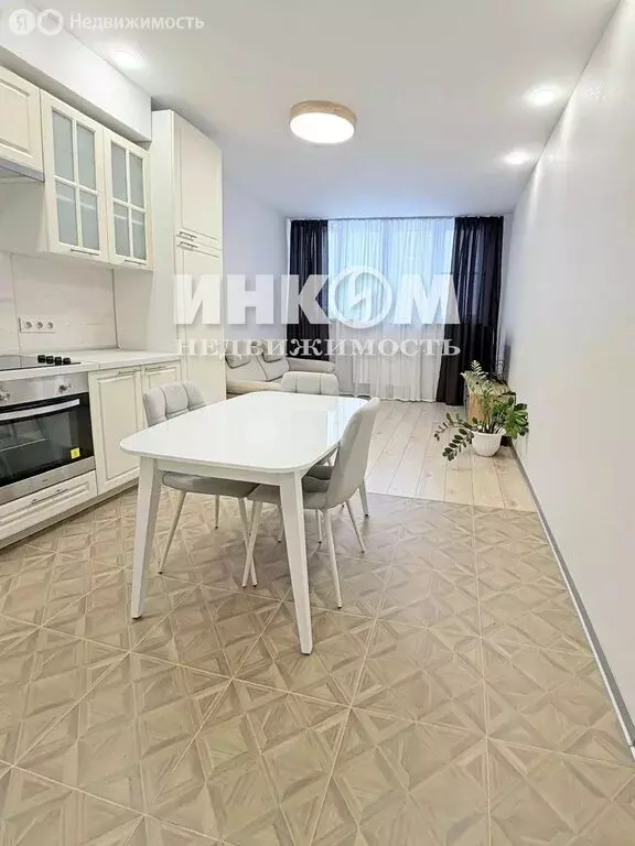 2-комнатная квартира: Одинцово, Сколковская улица, 7А (75 м) - Фото 1