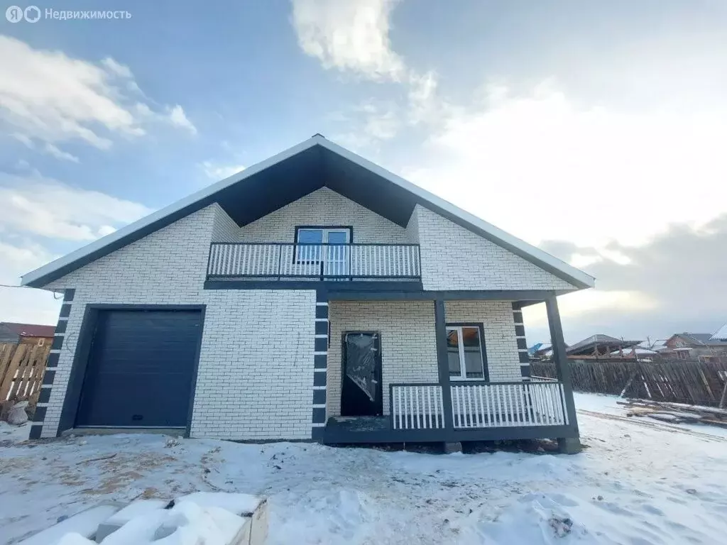 Дом в Грановщина, улица Евгения Леонова (180 м) - Фото 1