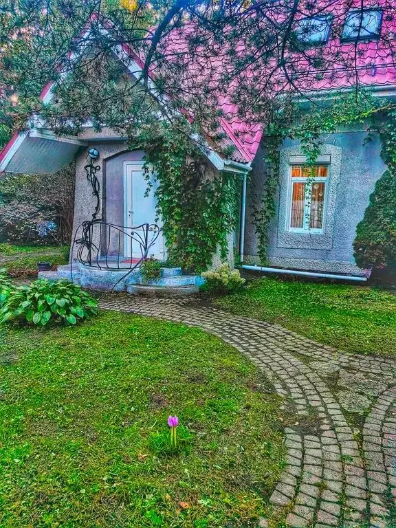 Дом в Ленинградская область, Всеволожск 1-й Полигонный пер., 5 (326 м) - Фото 1