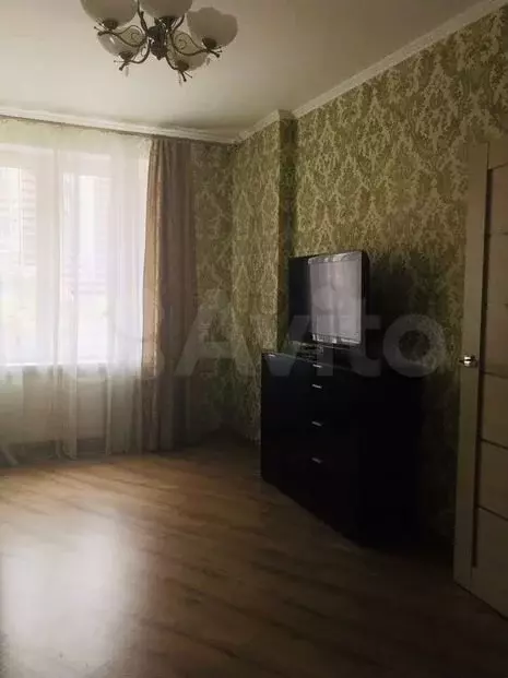 1-к. квартира, 40м, 2/25эт. - Фото 1