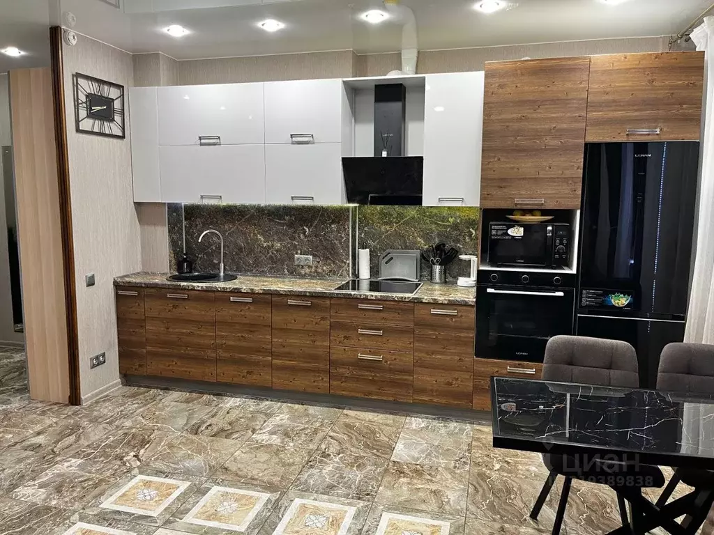 2-к кв. Новосибирская область, Новосибирск ул. Ясный Берег, 8 (56.0 м) - Фото 1