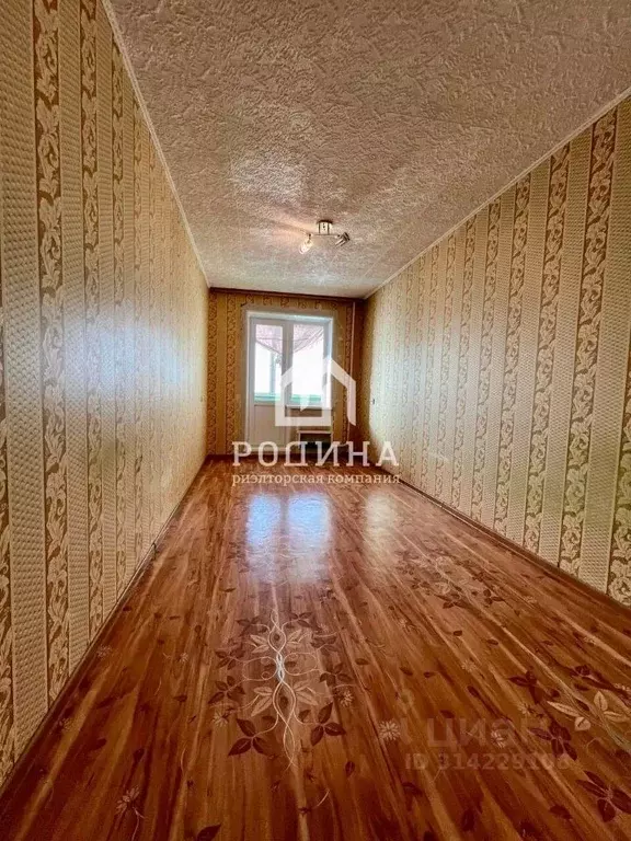 3-к кв. Хабаровский край, Комсомольск-на-Амуре ул. Лазо, 19к3 (59.7 м) - Фото 0