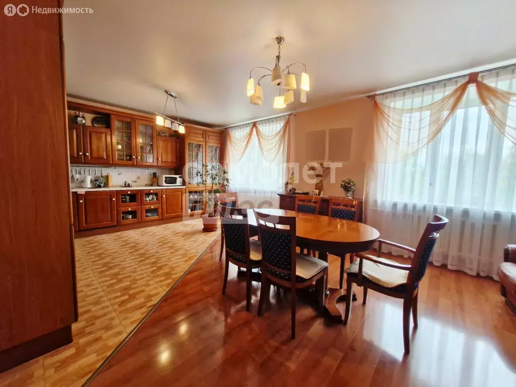 4-комнатная квартира: Ишим, улица Карла Маркса, 60Б (190.7 м) - Фото 0