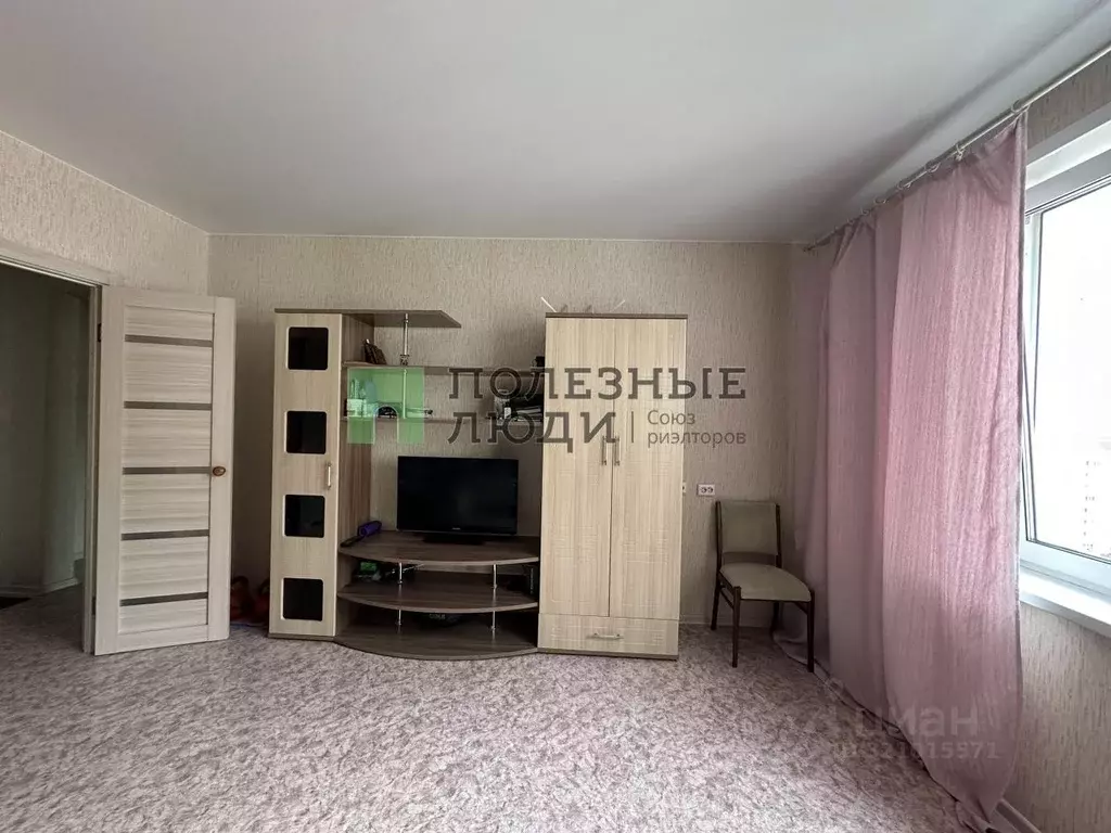 1-к кв. Красноярский край, Красноярск Караульная ул., 82 (40.0 м) - Фото 1