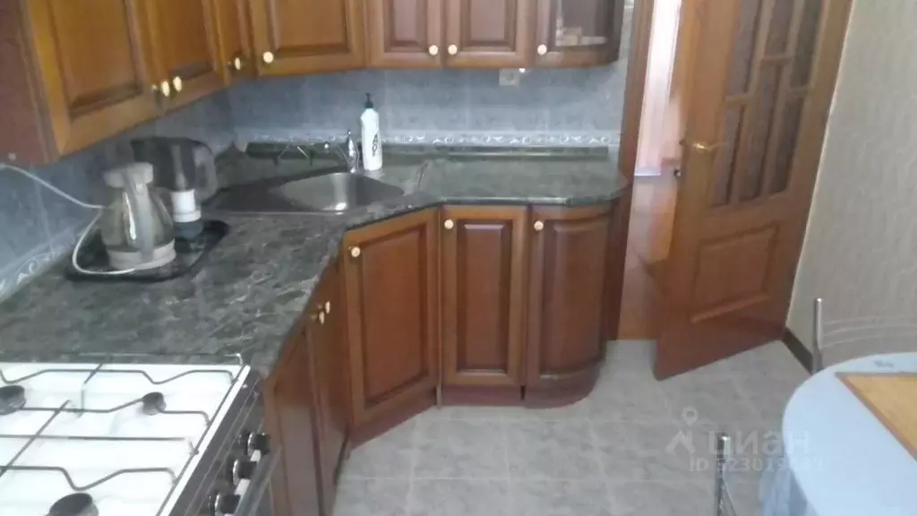 2-к кв. Волгоградская область, Волгоград ул. Карла Либкнехта, 13 (47.8 ... - Фото 2