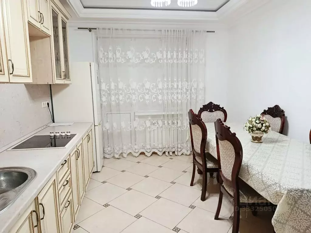 2-к кв. Чеченская республика, Грозный ул. Сайханова, 22А (80.0 м) - Фото 2
