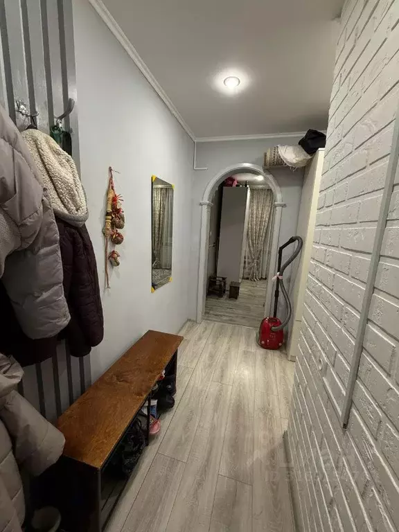 2-к кв. Омская область, Омск Крыловская ул., 27 (42.7 м) - Фото 0