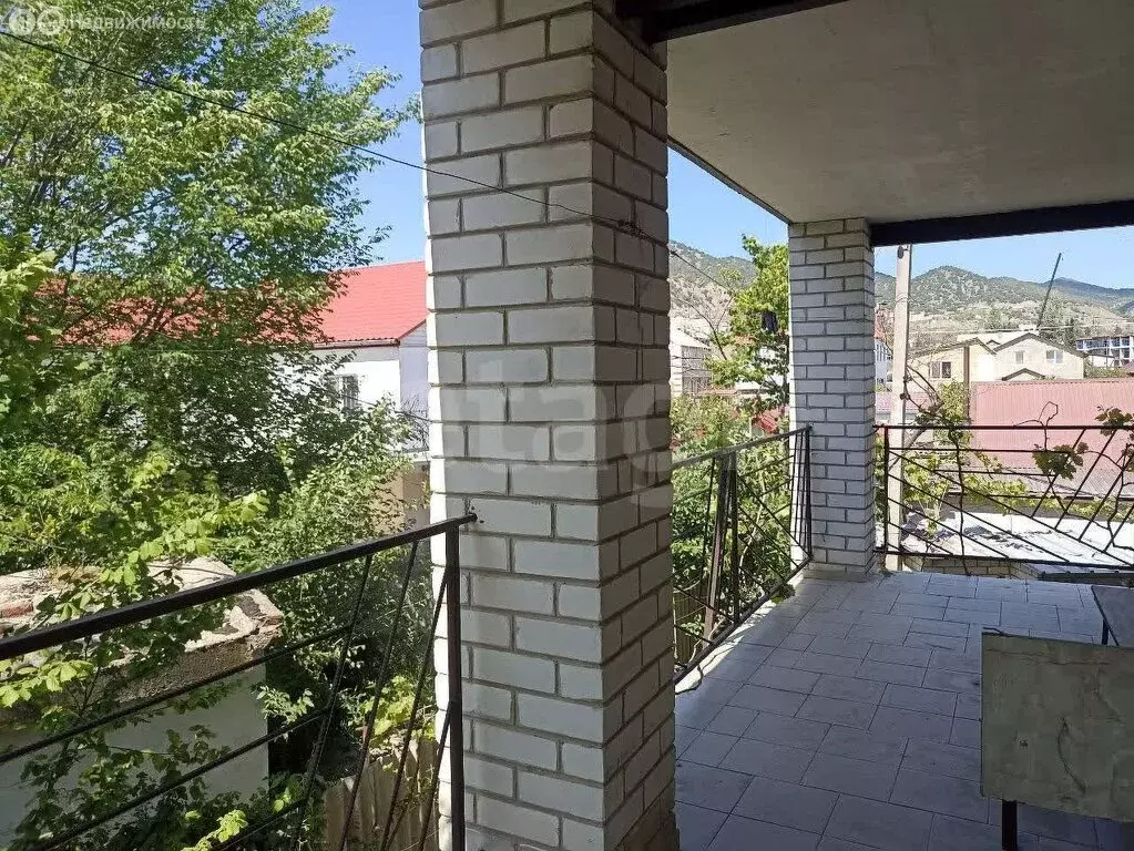 Дом в Судак, Тополиная улица (258.7 м) - Фото 1