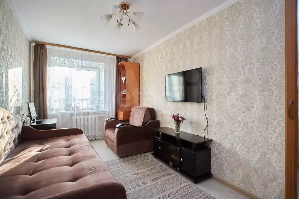 2-к. квартира, 43 м, 5/5 эт. - Фото 1