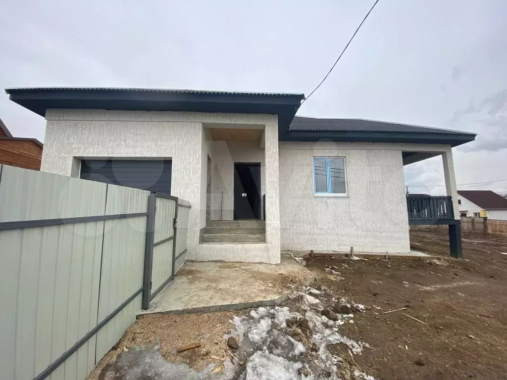Дом 150 м на участке 10 сот. - Фото 0