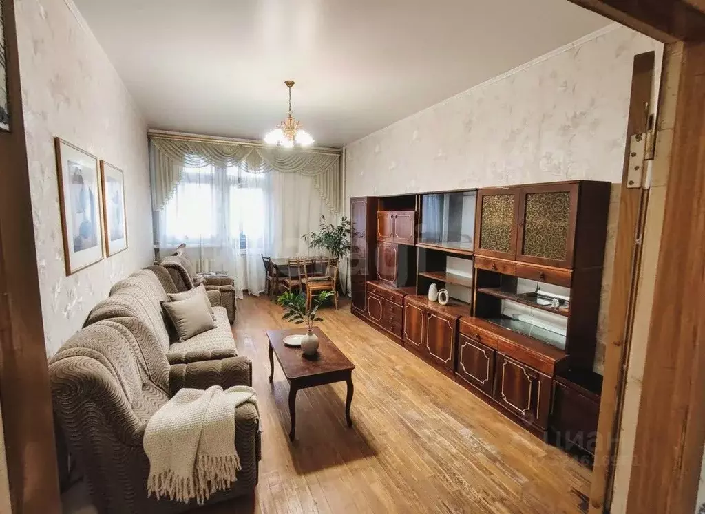 3-к кв. Брянская область, Брянск пер. Горького, 4 (79.6 м) - Фото 1