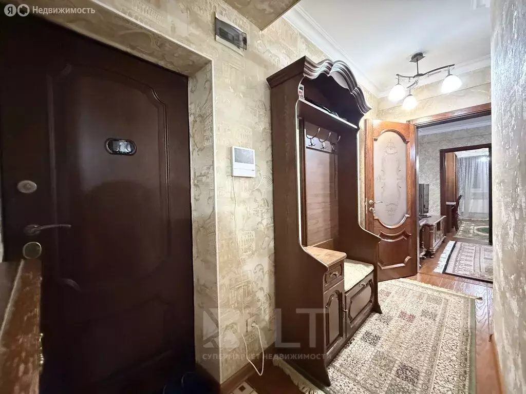 4-комнатная квартира: Махачкала, проспект Имама Шамиля, 89Б (70 м) - Фото 1