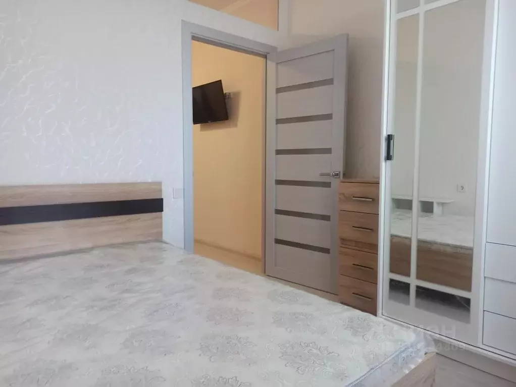 1-к кв. Крым, Симферополь Ак-Мечеть мкр,  (38.0 м) - Фото 0