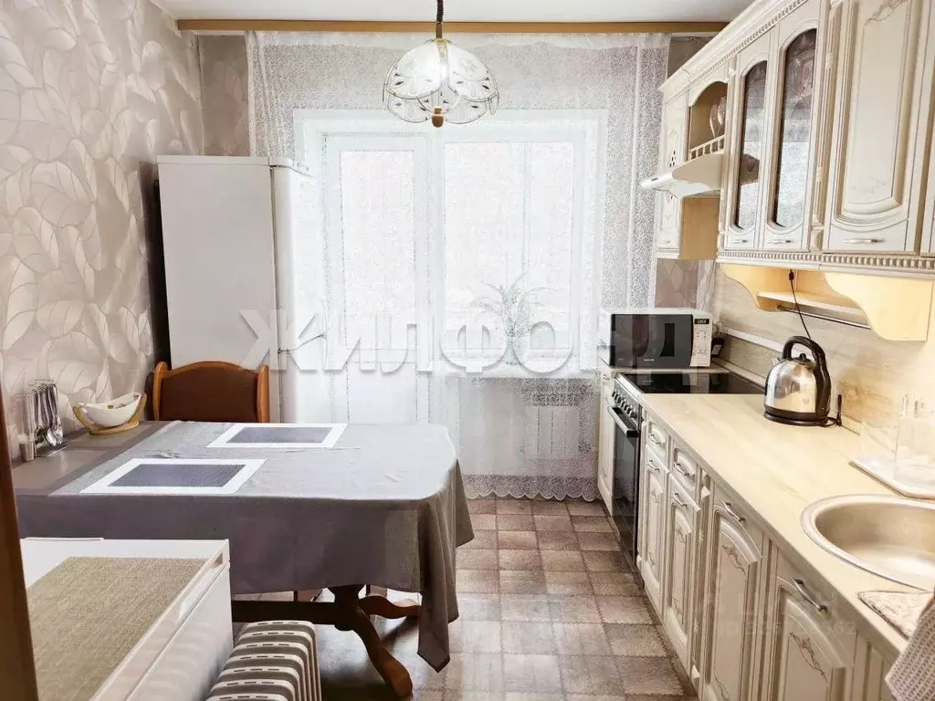 4-к кв. Иркутская область, Иркутск Донская ул., 12А (103.4 м) - Фото 1