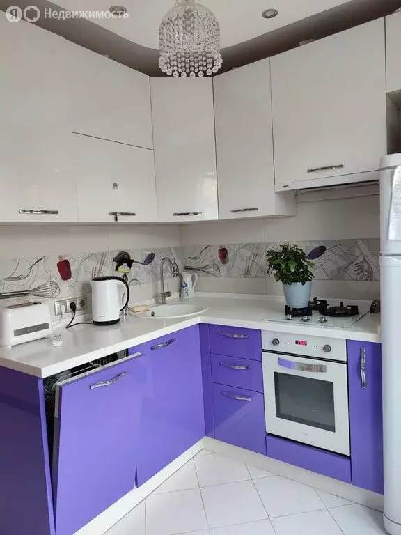 3-комнатная квартира: Волоколамск, микрорайон Привокзальный, улица ... - Фото 2