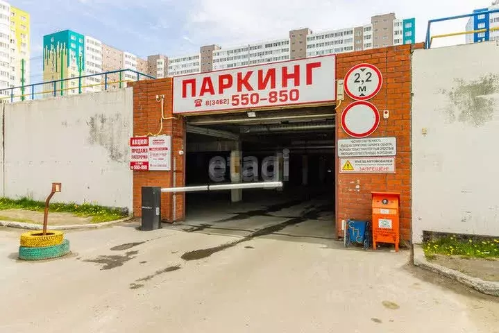 Гараж в Ханты-Мансийский АО, Сургут 35-й мкр, Квартал Новин жилой ... - Фото 0