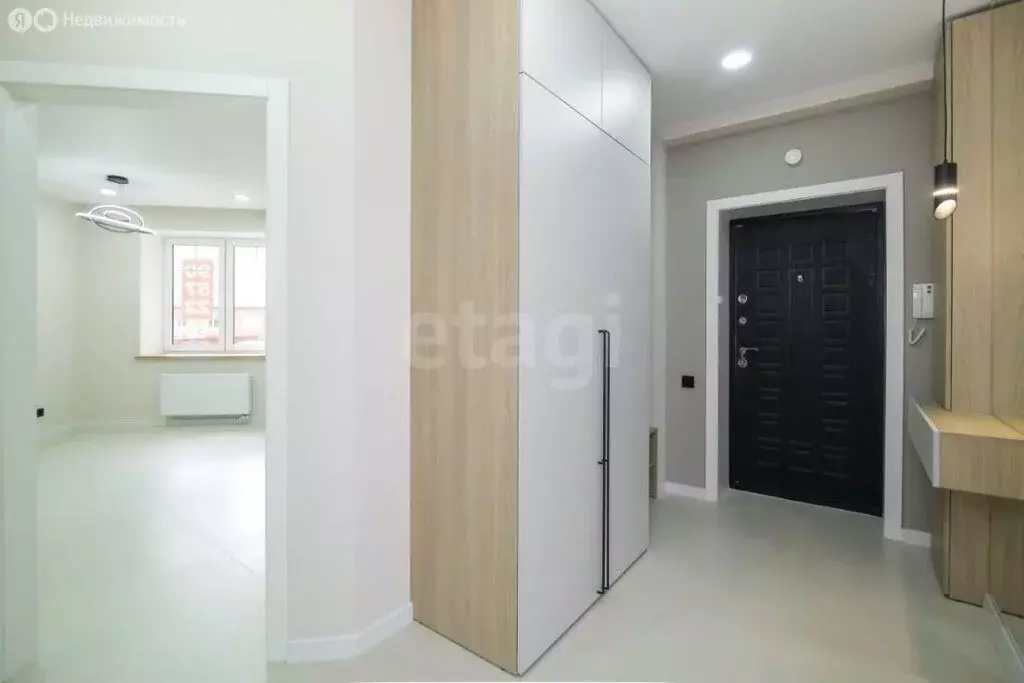 3-комнатная квартира: Калининград, улица Александра Невского, 192к1 ... - Фото 1