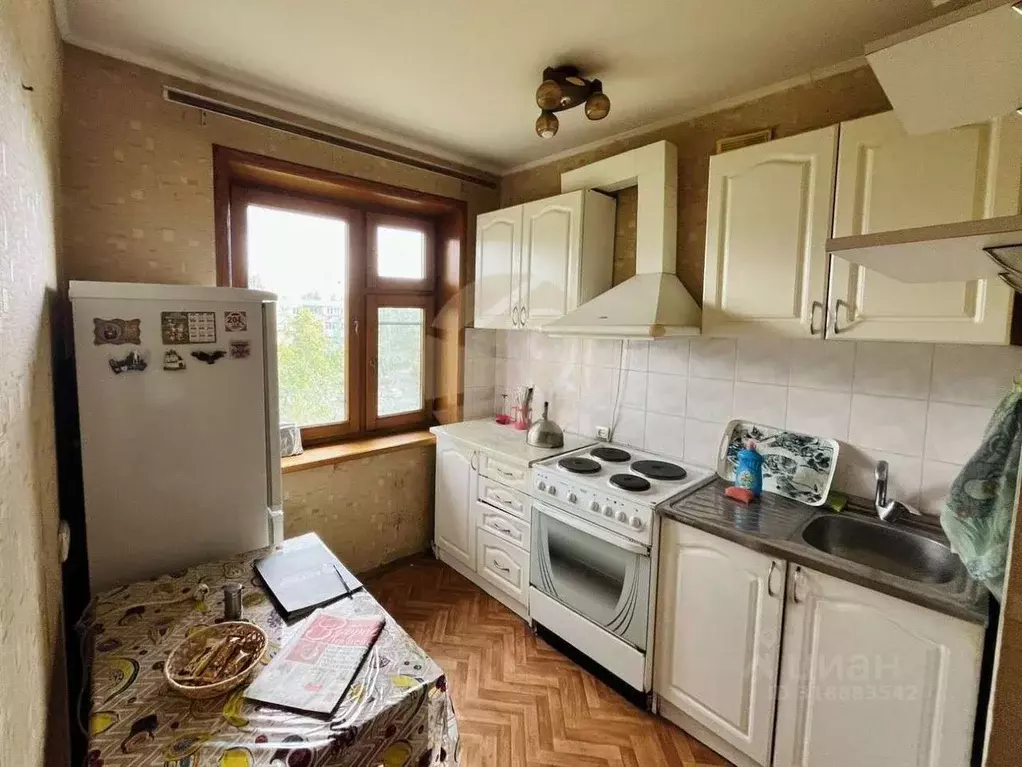 2-к кв. Белгородская область, Старый Оскол Жукова мкр, 8 (43.7 м) - Фото 0