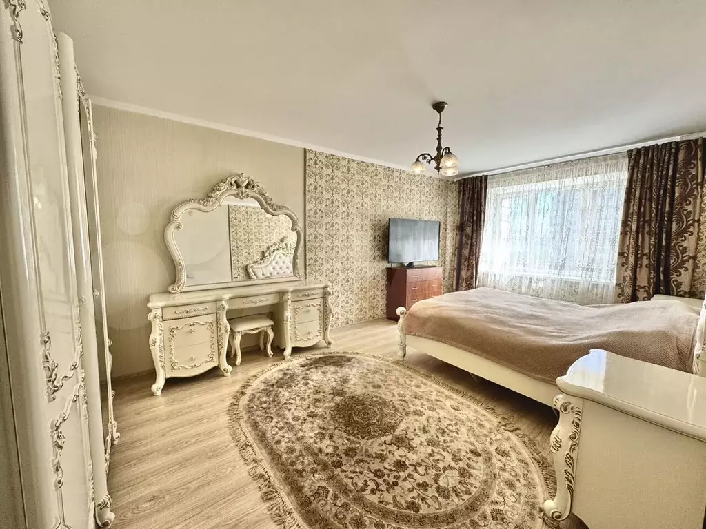 3-к. квартира, 84 м, 3/14 эт. - Фото 0