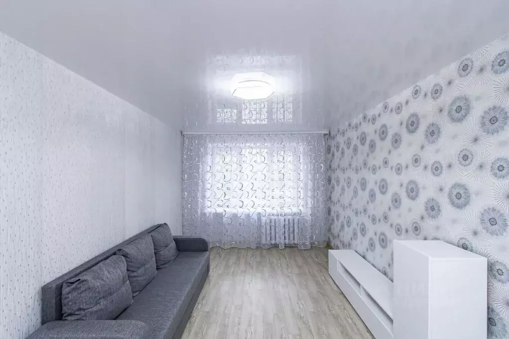 1-к кв. Тюменская область, Тюмень ул. Мельникайте, 48 (30.4 м) - Фото 1