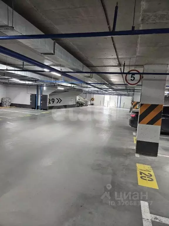 Гараж в Тюменская область, Тюмень ул. Тимофея Чаркова, 79с1 (16 м) - Фото 0