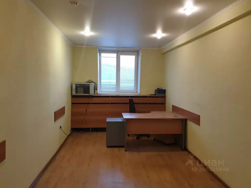 Офис в Челябинская область, Челябинск ул. Косарева, 2 (19 м) - Фото 0