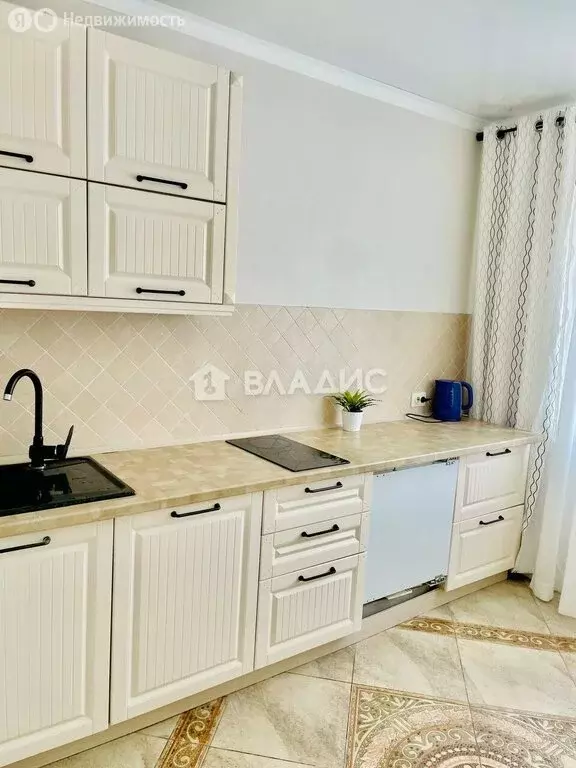 1-комнатная квартира: Тобольск, 4-й микрорайон, 43 (43 м) - Фото 0