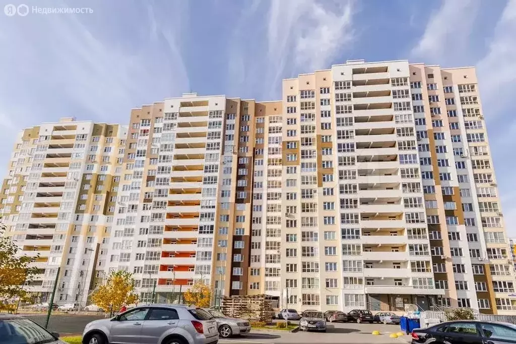 1-комнатная квартира: Тюмень, улица Александра Протозанова, 10 (39 м) - Фото 2