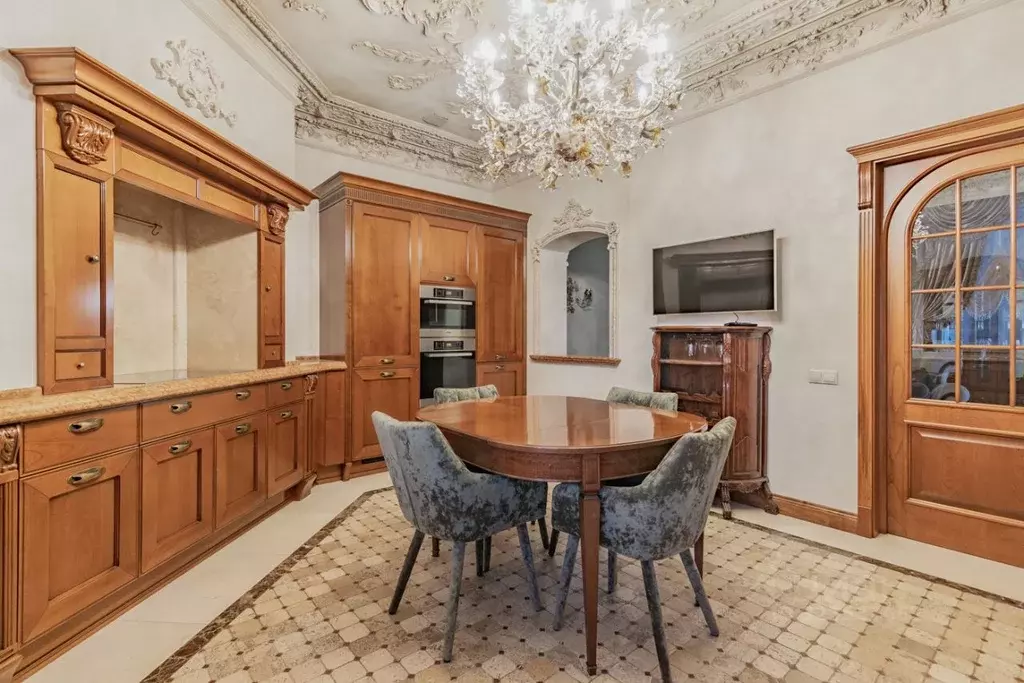 3-к кв. Москва Авиационная ул., 77К1 (275.0 м) - Фото 1