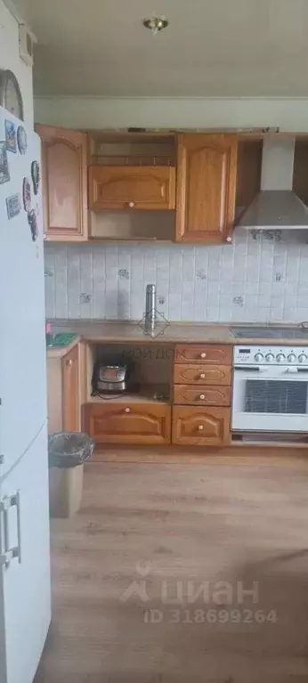 3-к кв. Москва ул. Барышиха, 44 (80.0 м) - Фото 0