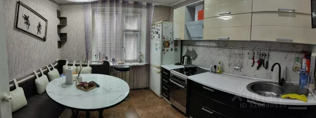 2-к кв. Томская область, Стрежевой Сибирская ул., 26 (53.9 м) - Фото 1