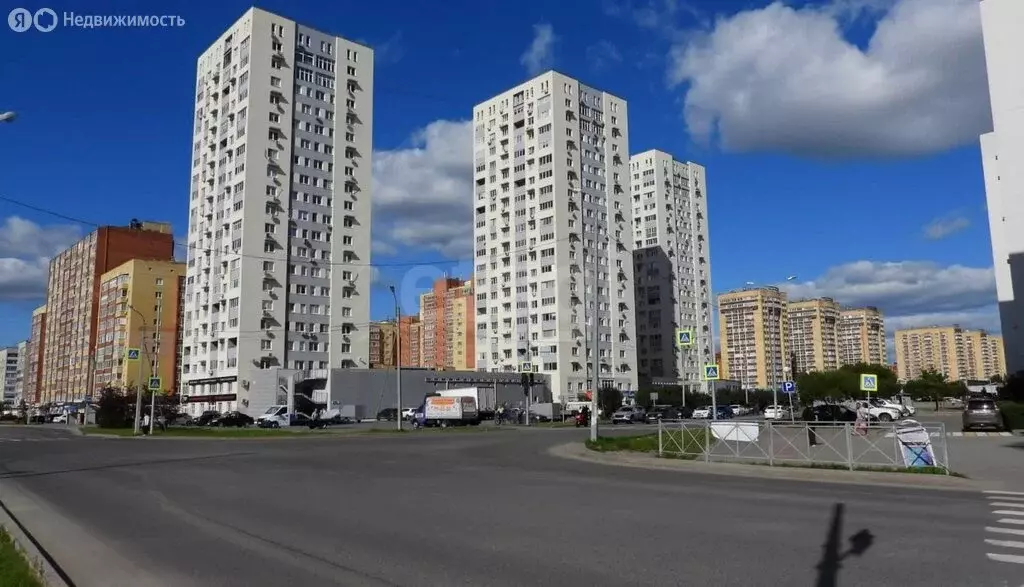 3-комнатная квартира: Тюмень, улица Газовиков, 35 (89.9 м) - Фото 2