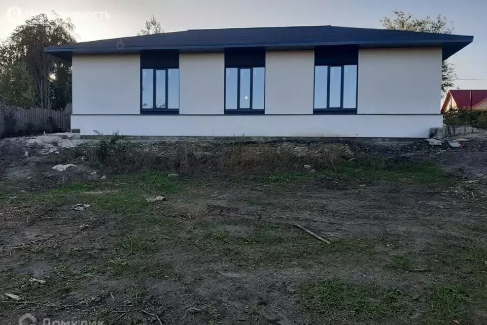 Дом в муниципальное образование город Саратов, посёлок Вязовка (100 м) - Фото 1