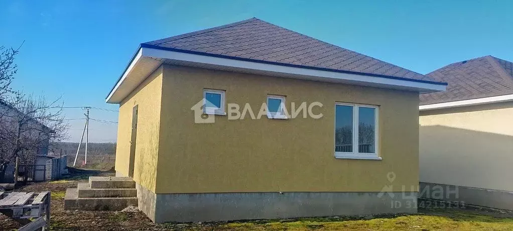 Дом в Белгородская область, Белгородский район, Никольское с/пос, с. ... - Фото 1