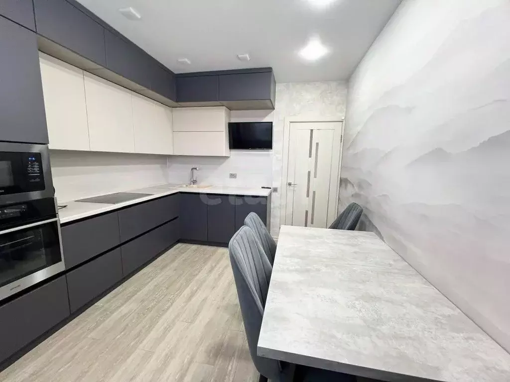 2-к кв. Амурская область, Благовещенск ул. Горького, 40 (64.0 м) - Фото 1