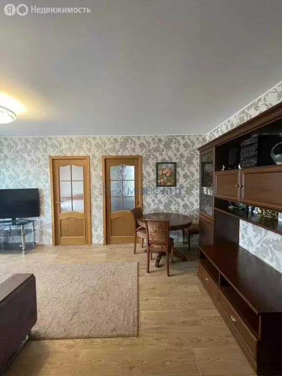4-комнатная квартира: Нижний Новгород, Лубянская улица, 1 (59.9 м) - Фото 0