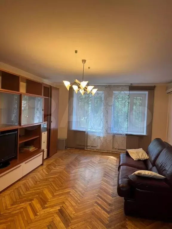 3-к. квартира, 110 м, 1/6 эт. - Фото 1