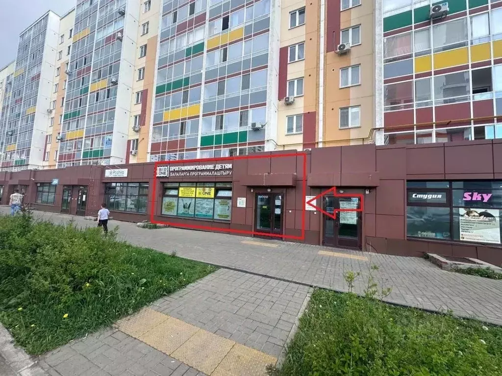 Помещение свободного назначения в Татарстан, Набережные Челны ул. ... - Фото 0