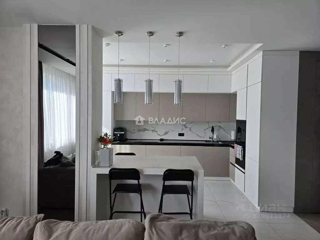 3-к кв. Белгородская область, Белгород ул. Лермонтова, 47а (109.6 м) - Фото 1