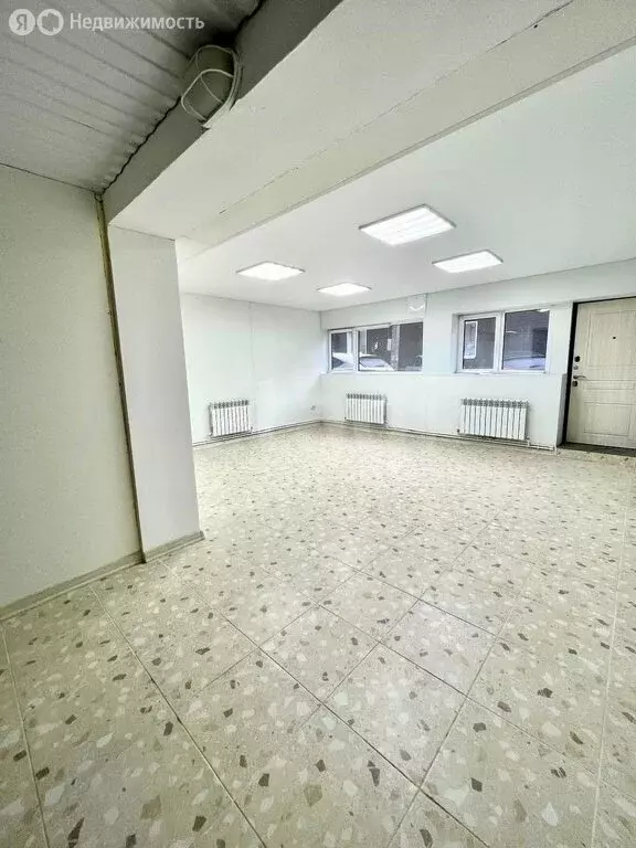Помещение свободного назначения (65 м) - Фото 0