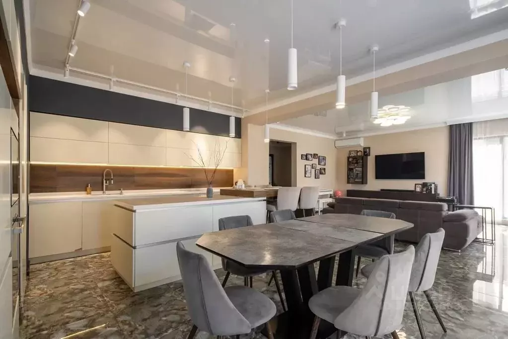 Дом в Краснодарский край, Сочи Благодатная ул. (280 м) - Фото 1