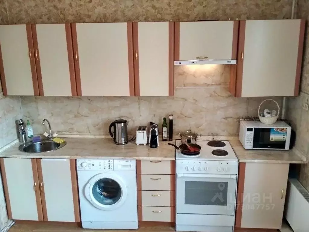 2-к кв. Омская область, Омск ул. Серова, 20 (54.0 м) - Фото 1