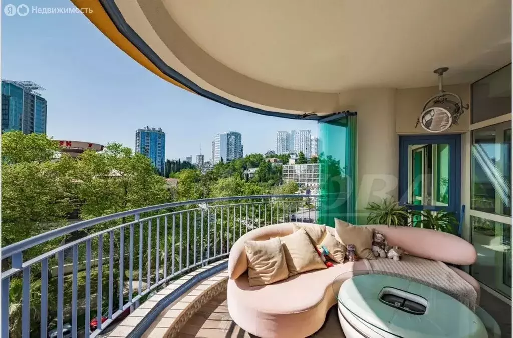 4-комнатная квартира: Сочи, микрорайон Светлана, проспект Пушкина, 6 ... - Фото 1