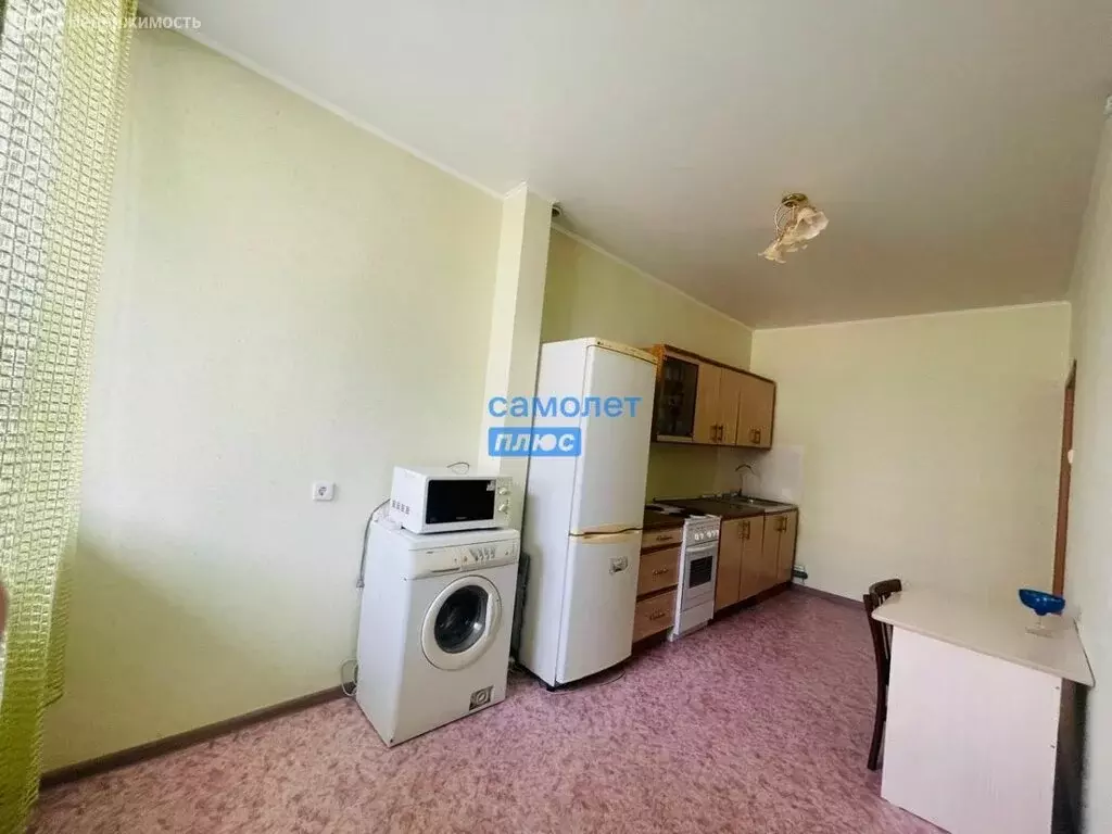2-комнатная квартира: Бийск, улица Михаила Кутузова, 27 (53.4 м) - Фото 1