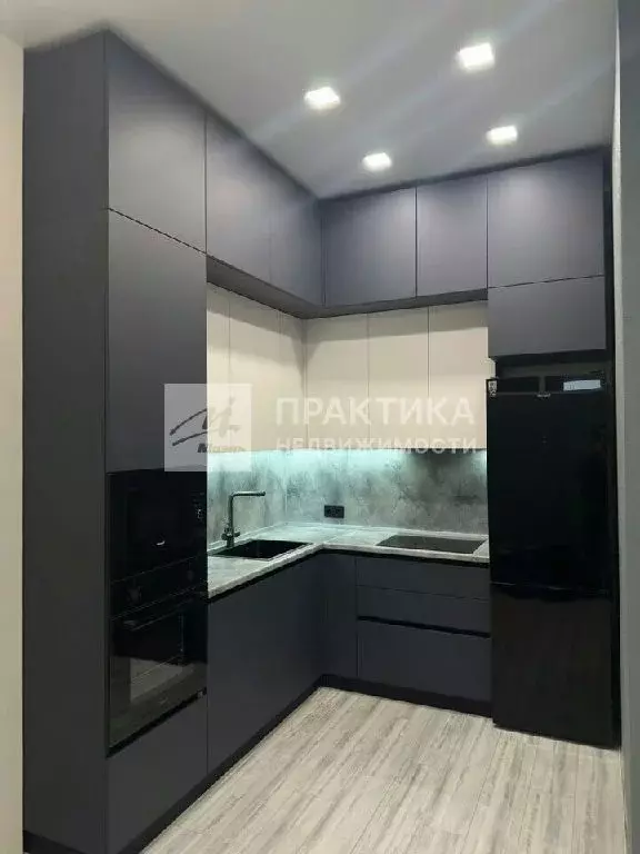 Продается 4-комнатная квартира - Фото 1